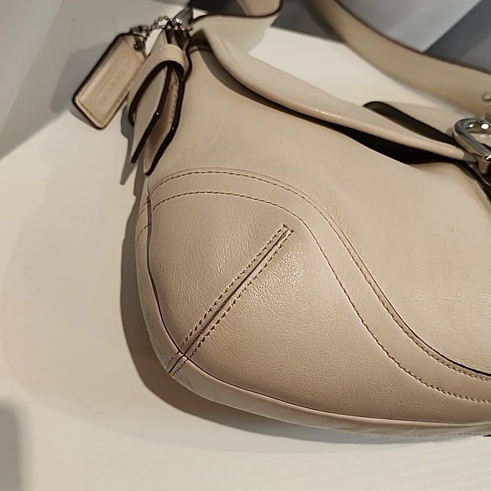 Vintage Coach Soho Flap - Picture 16 of 17